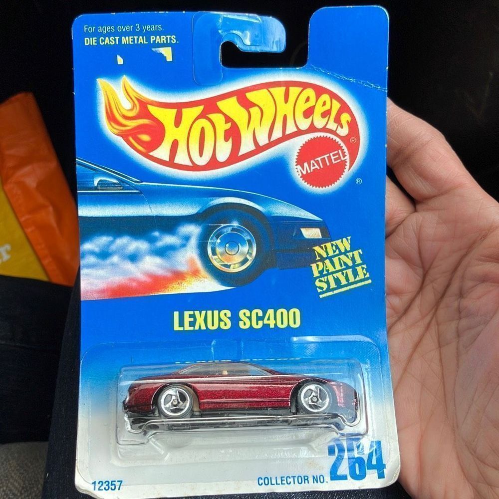 Hot Wheels Mattel Lexus SC400 NEW SEALED #264
